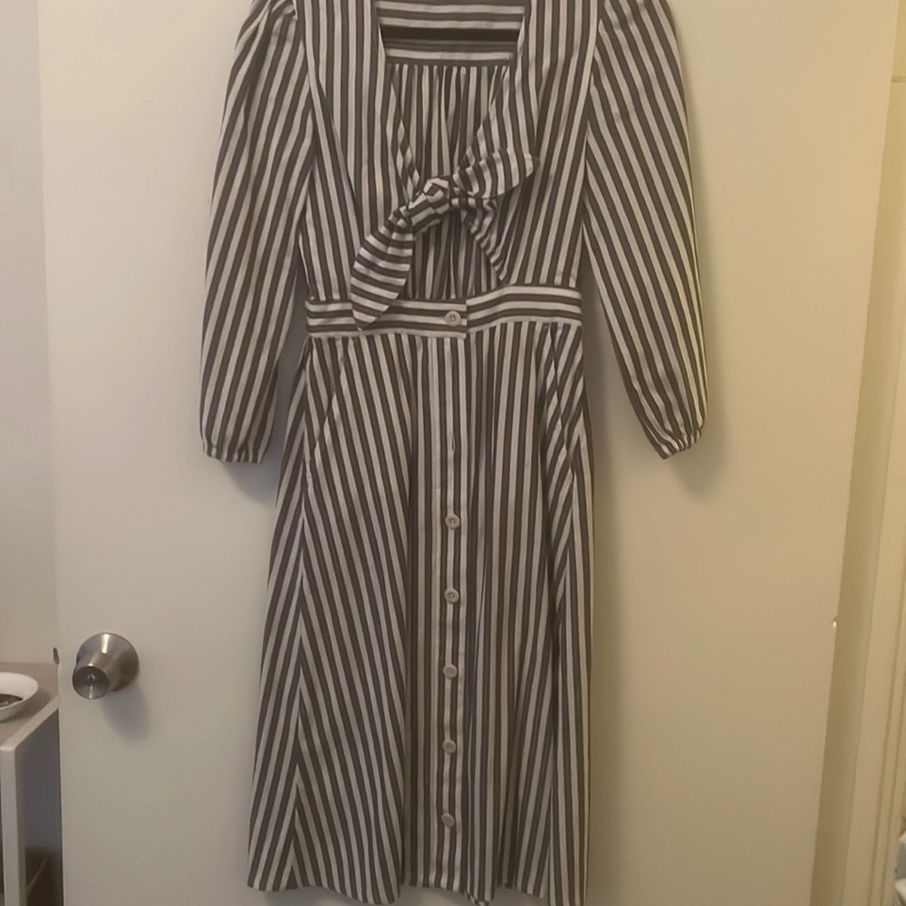 Striped, tie front midi dress